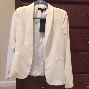 White never been worn OVI blazer